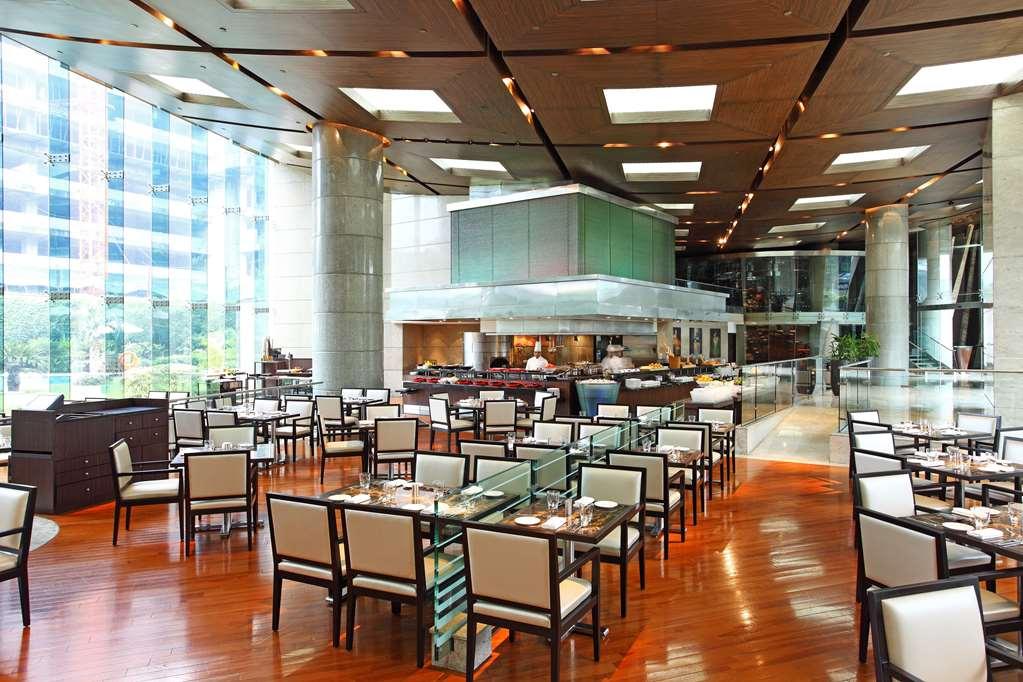 Hyatt Regency Mumbai International Airport Hotel Restaurante foto